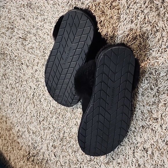 Koolaburra W Milo Slippers - Picture 6 of 7